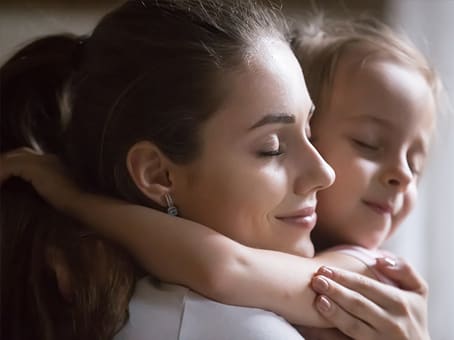 Adopt a child or use a surrogate mother: what to choose? picture