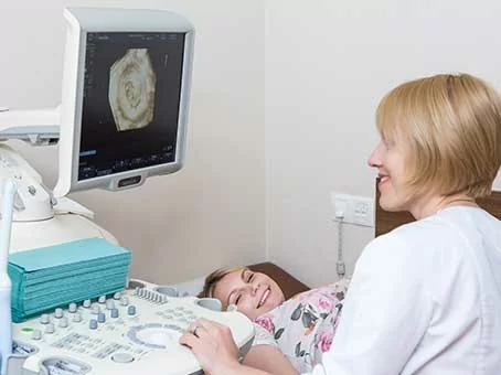 Emotional and Health Risks of Surrogacy: problems of a surrogate mother in the course of reproductive program foto Emotional and Health Risks of Surrogacy: problems of a surrogate mother in the course of reproductive program picture