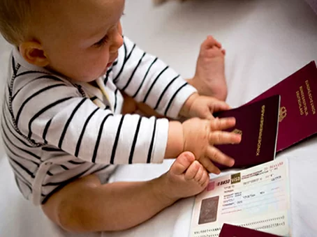 Surrogate child – execution of documents foto Surrogate child – execution of documents picture